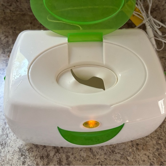 White and Green Wipe Warmer - Picture 6 of 7